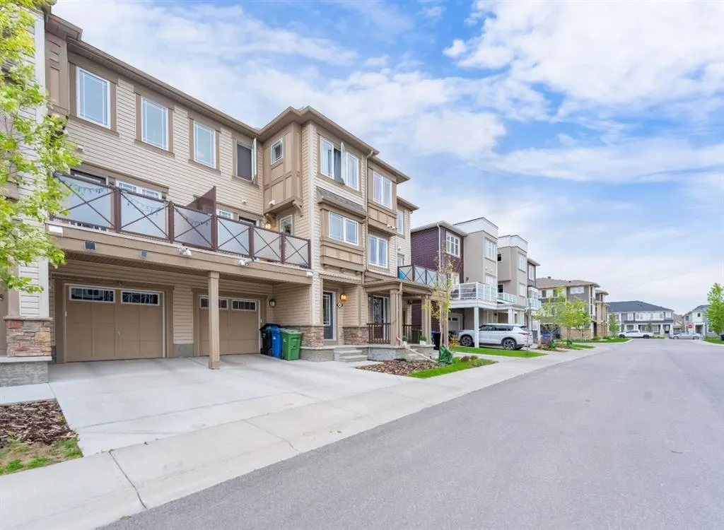 66 Cityscape Court NE