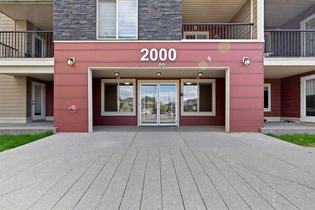 15 Saddlestone Way NE, #411