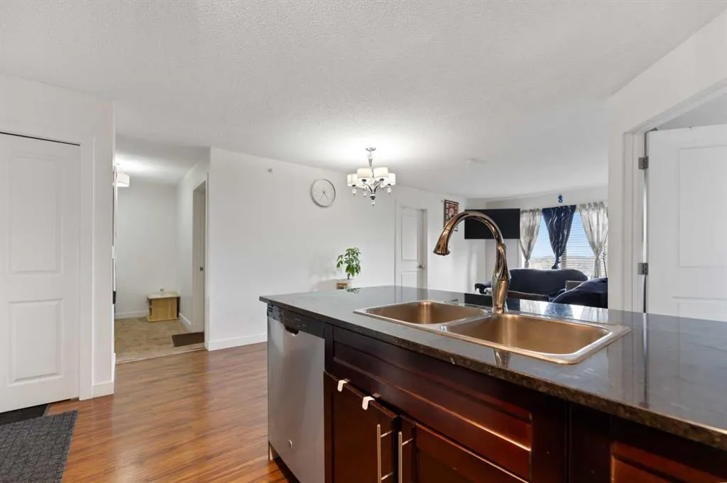 15 Saddlestone Way NE, #411