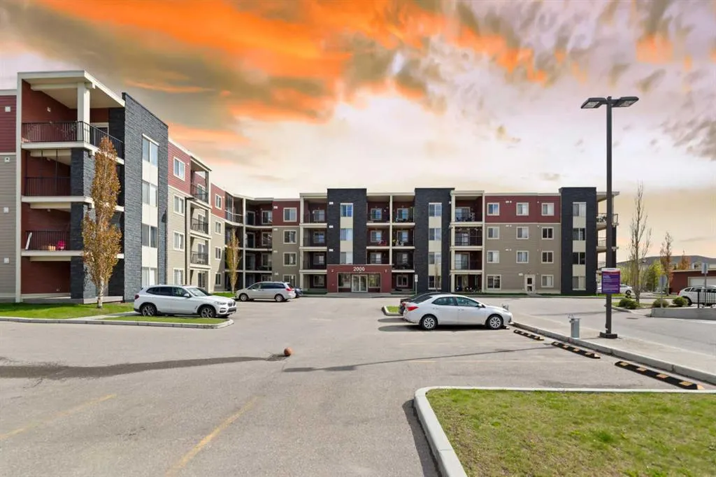 15 Saddlestone Way NE, #411