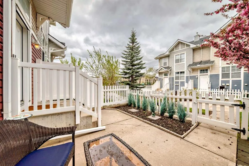 3262 New Brighton Gardens SE
