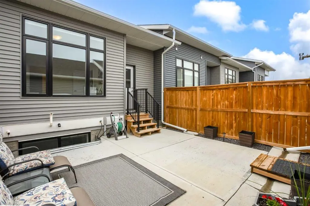 76 D'Arcy Boulevard