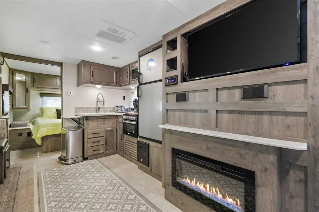 370165 79 Street E, #115