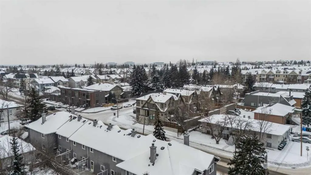 2044 35 Avenue SW, #1