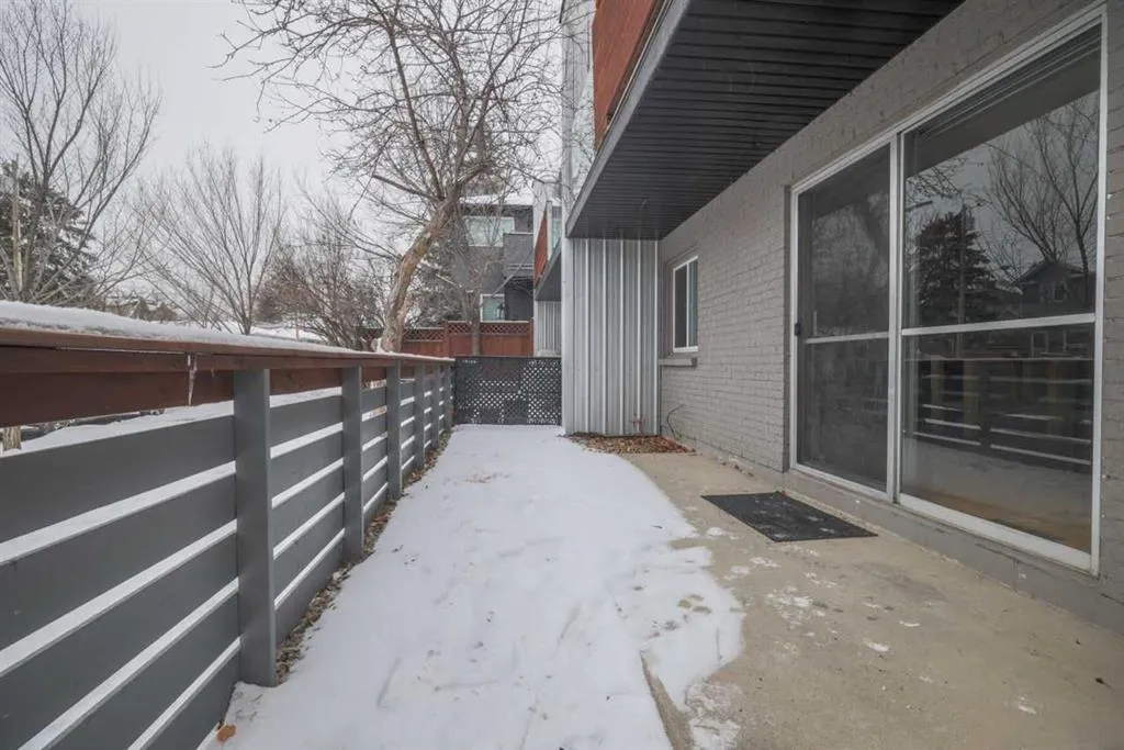 2044 35 Avenue SW, #1