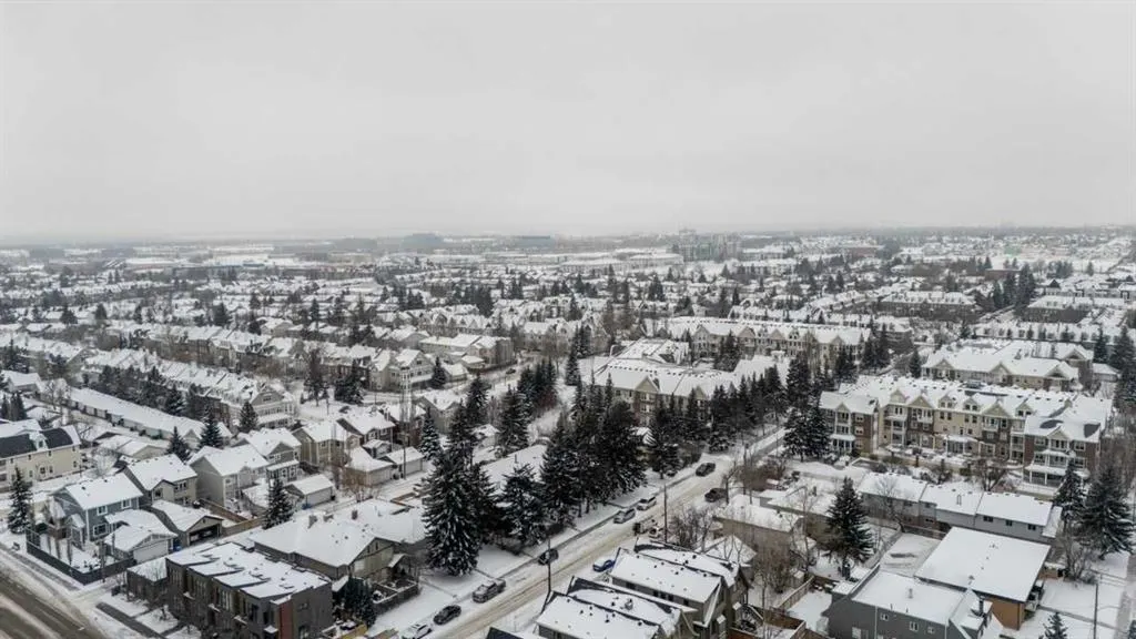 2044 35 Avenue SW, #1