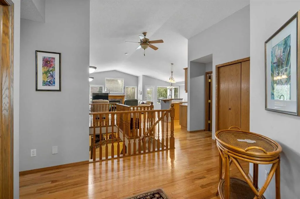 310 Riverside Garden NW