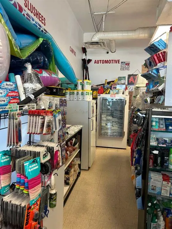 5003 Lakeshore Drive, #150