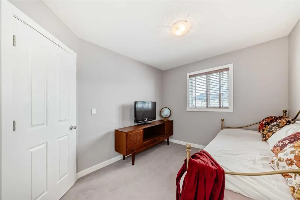 69 Skyview Point Green NE