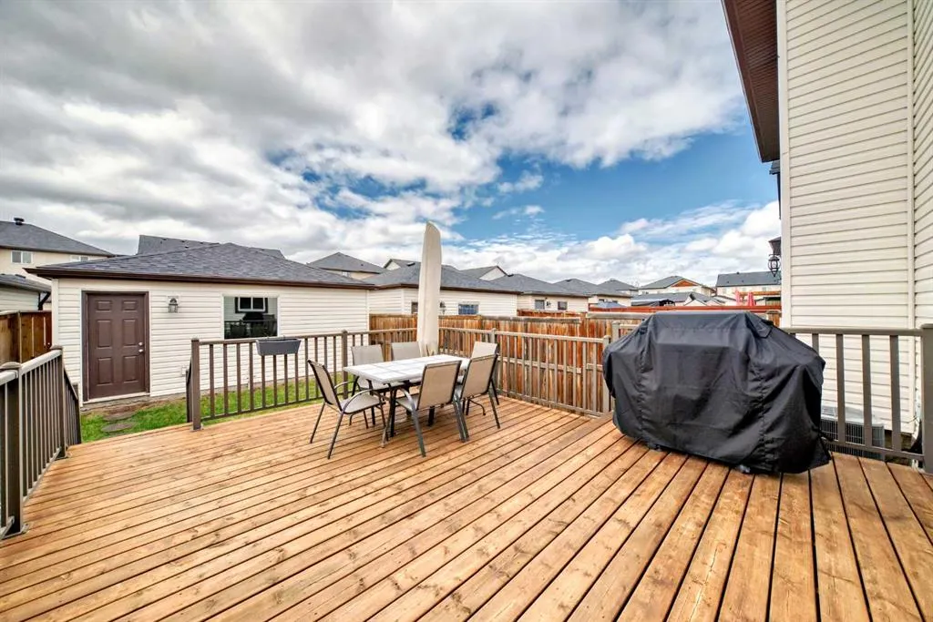 69 Skyview Point Green NE