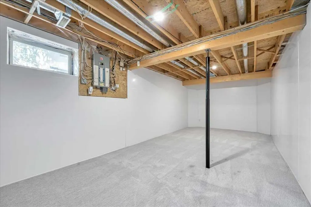 14 Grande Point Estates