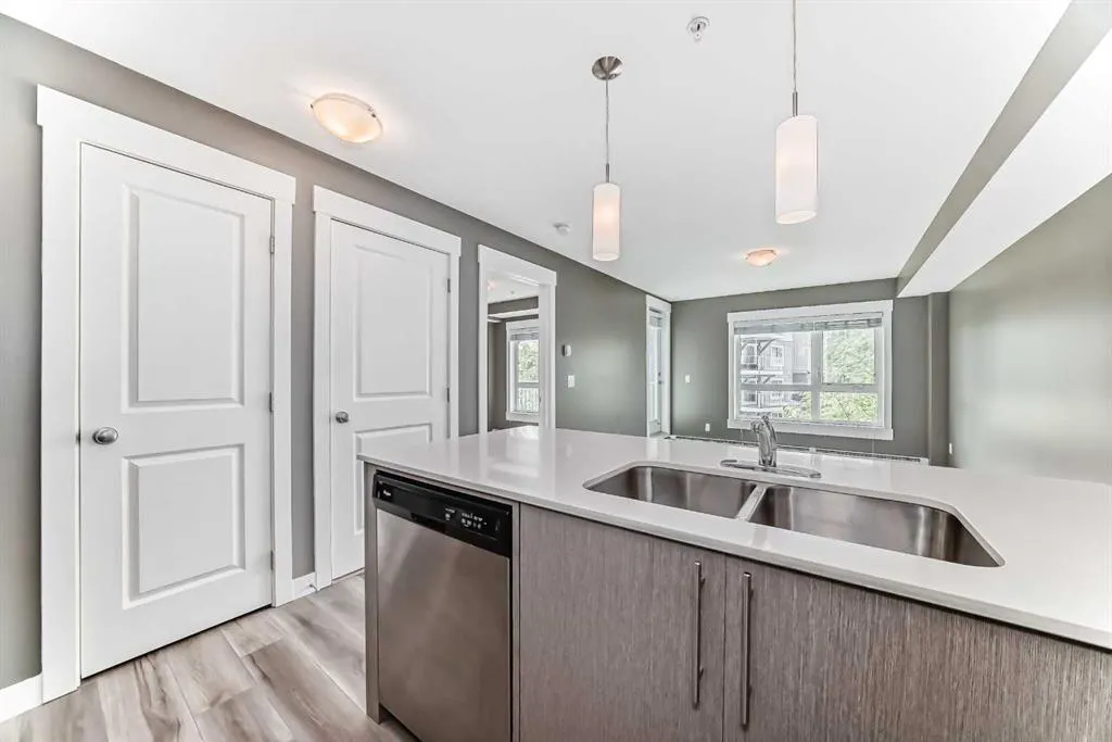 302 Skyview Ranch Drive NE, #7211