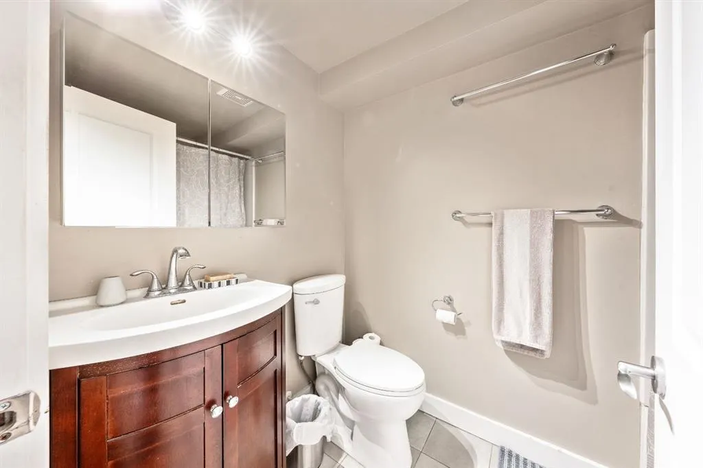 310 22 Avenue SW, #4