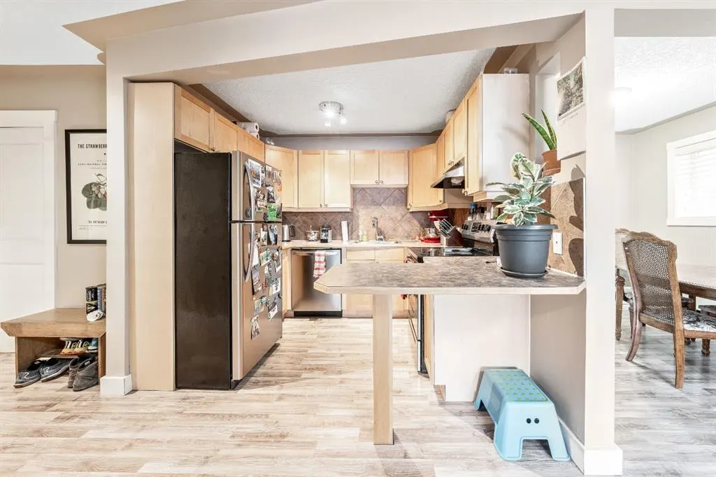 310 22 Avenue SW, #4