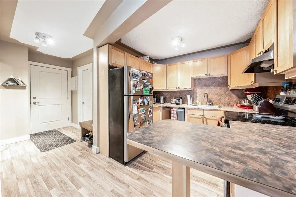 310 22 Avenue SW, #4