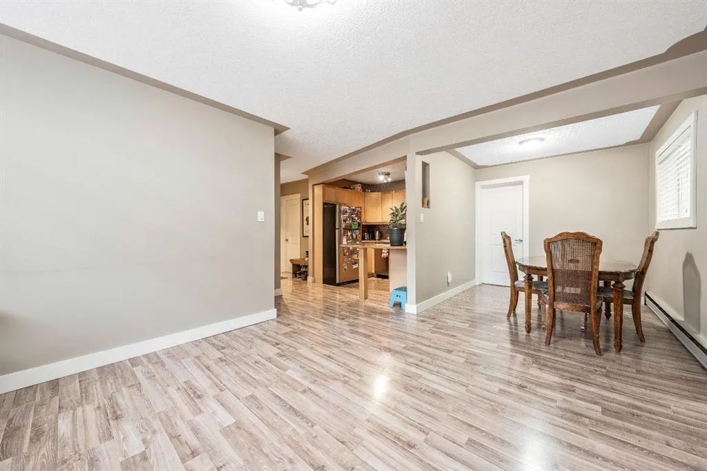310 22 Avenue SW, #4