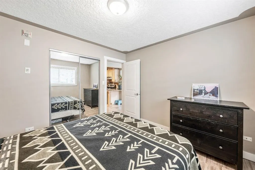 310 22 Avenue SW, #4