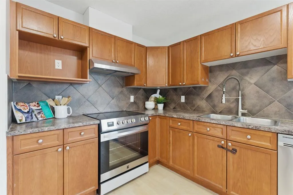 100 Saddlebrook Common NE