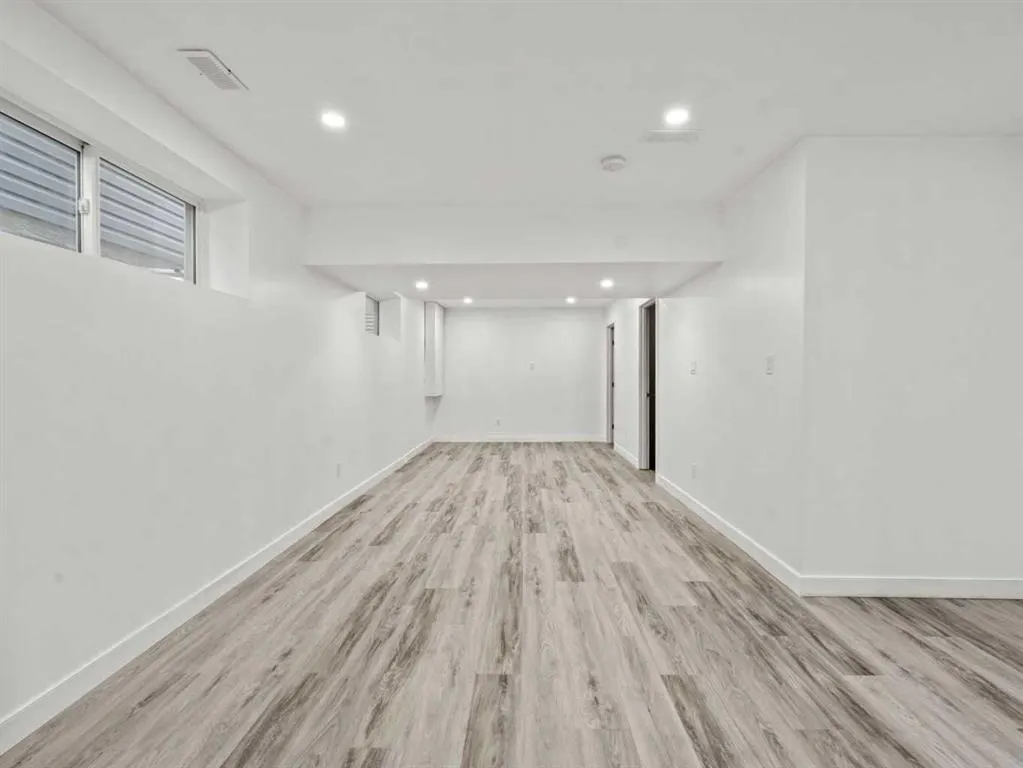 1322 New Brighton Park SE
