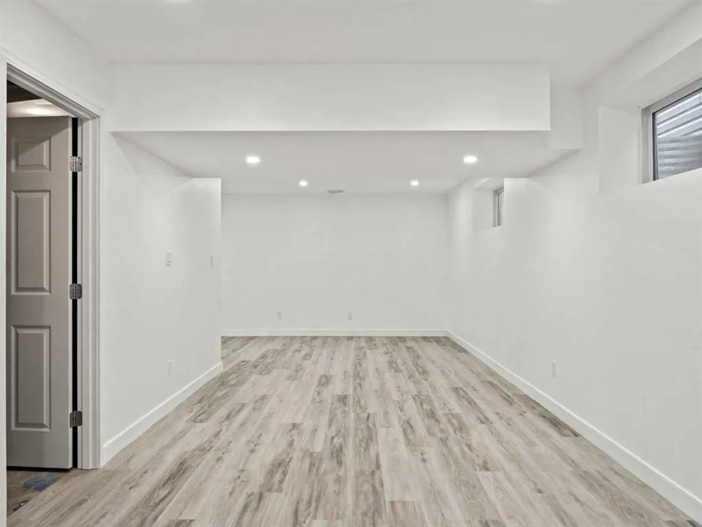 1322 New Brighton Park SE
