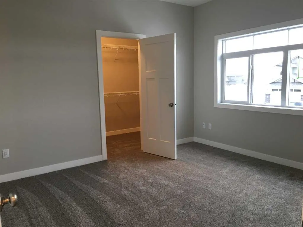 61 Maclean Close