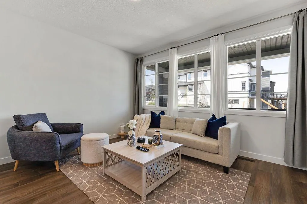 30 Amblehurst Way NW