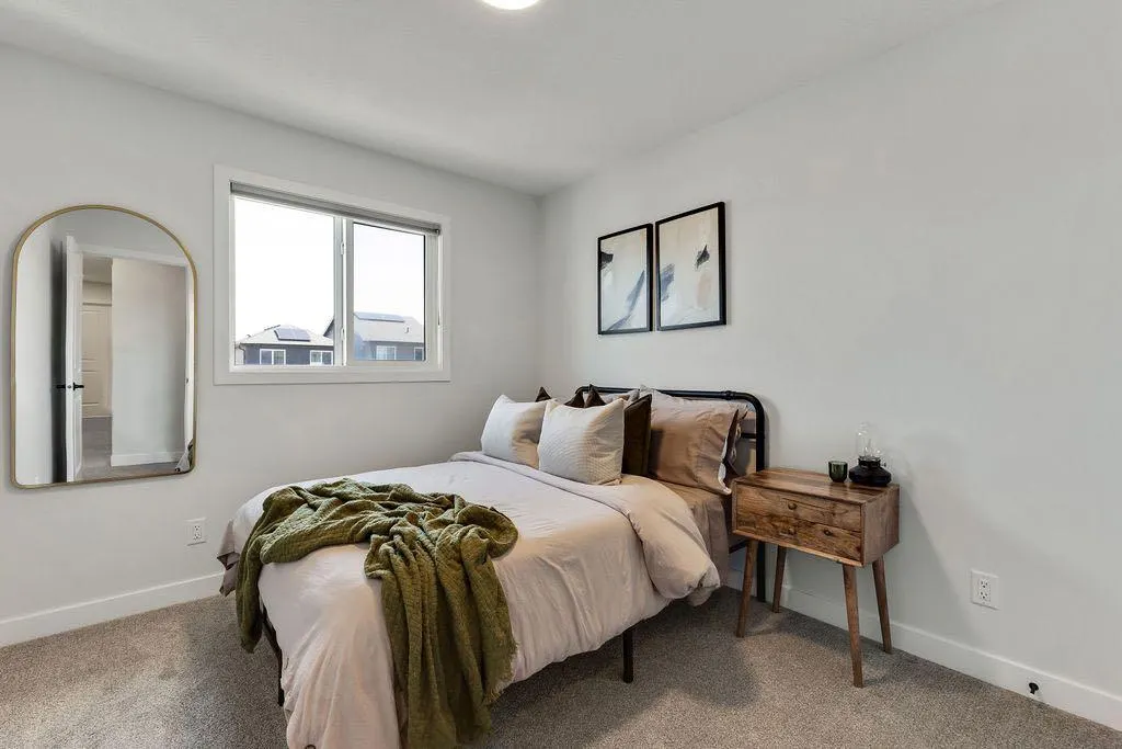 30 Amblehurst Way NW
