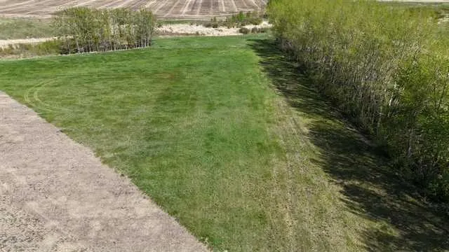 TWP Rd 352 RR 271