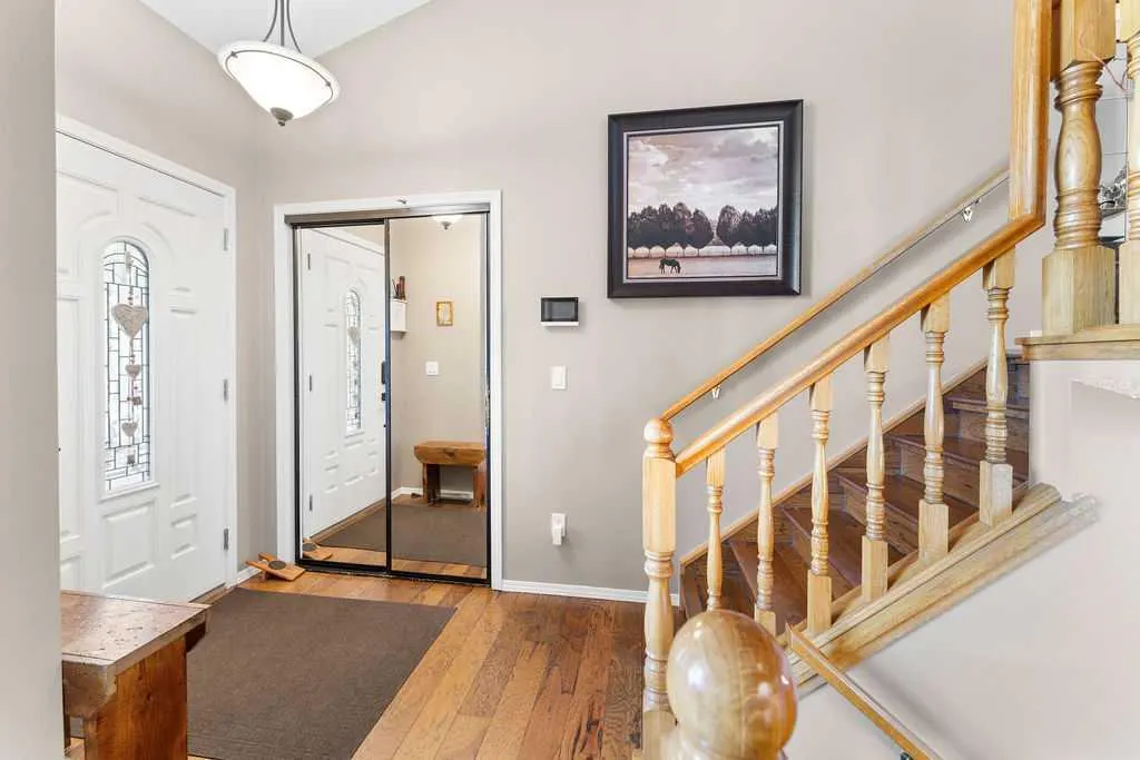 10 Hunters Gate