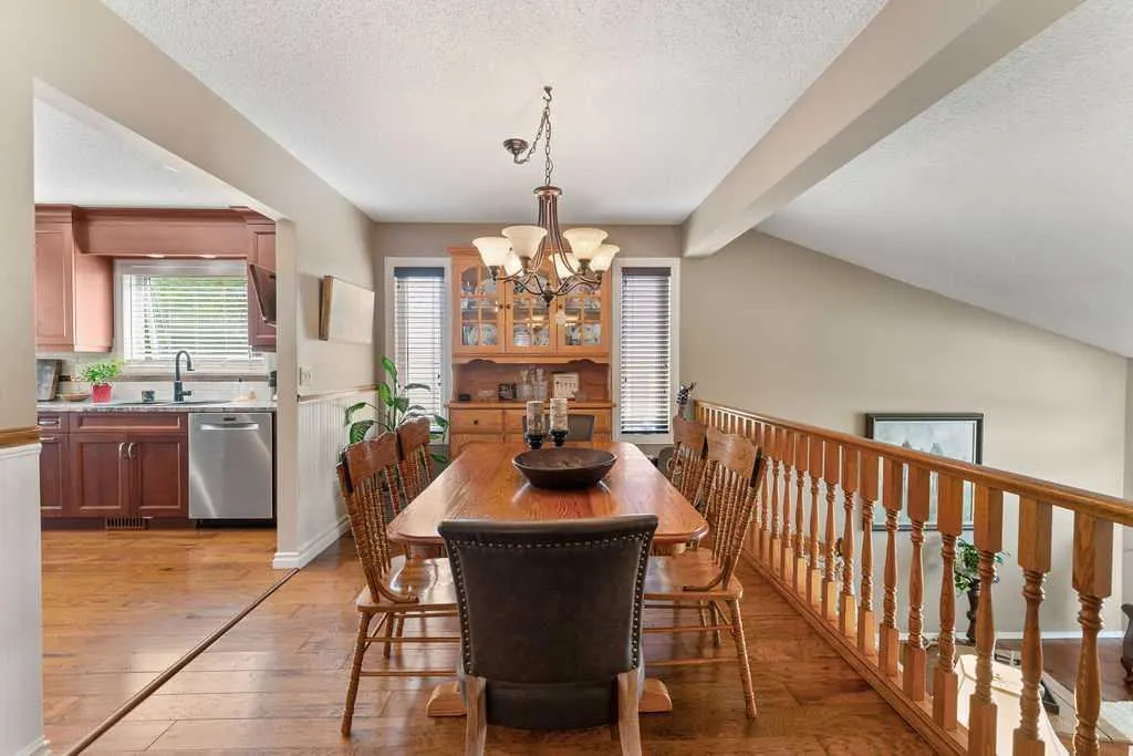 10 Hunters Gate