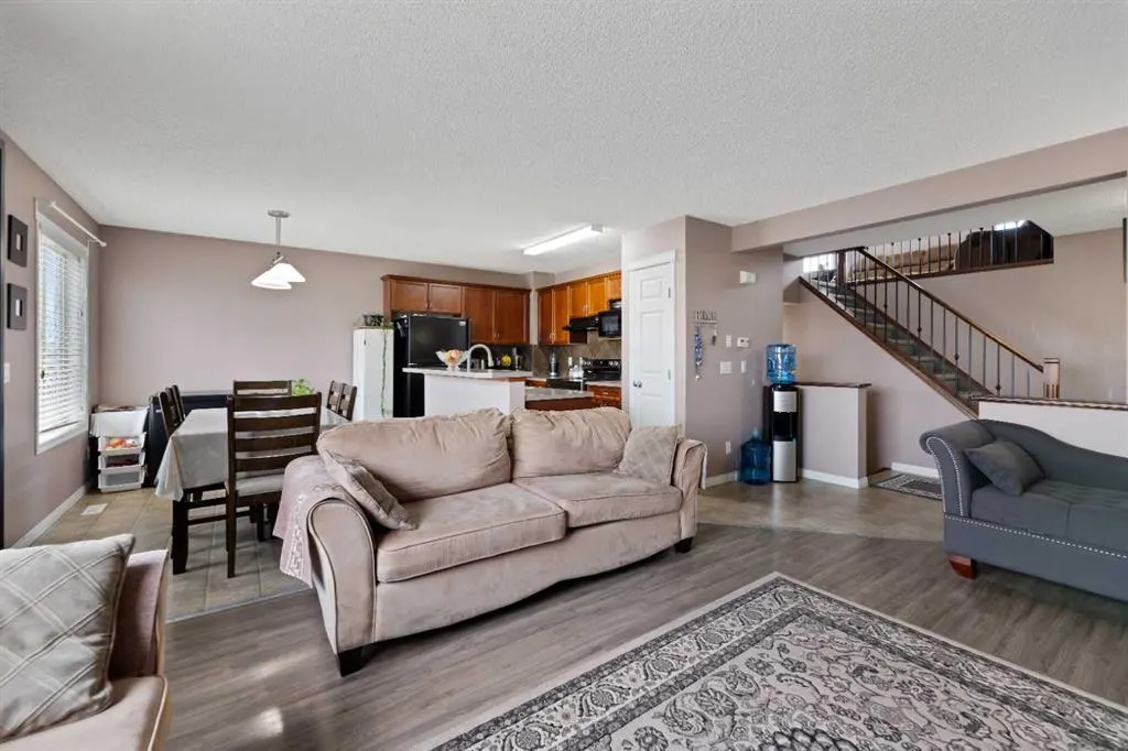 133 Saddlefield Place NE
