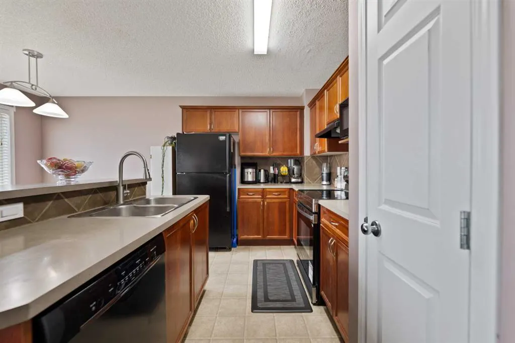 133 Saddlefield Place NE