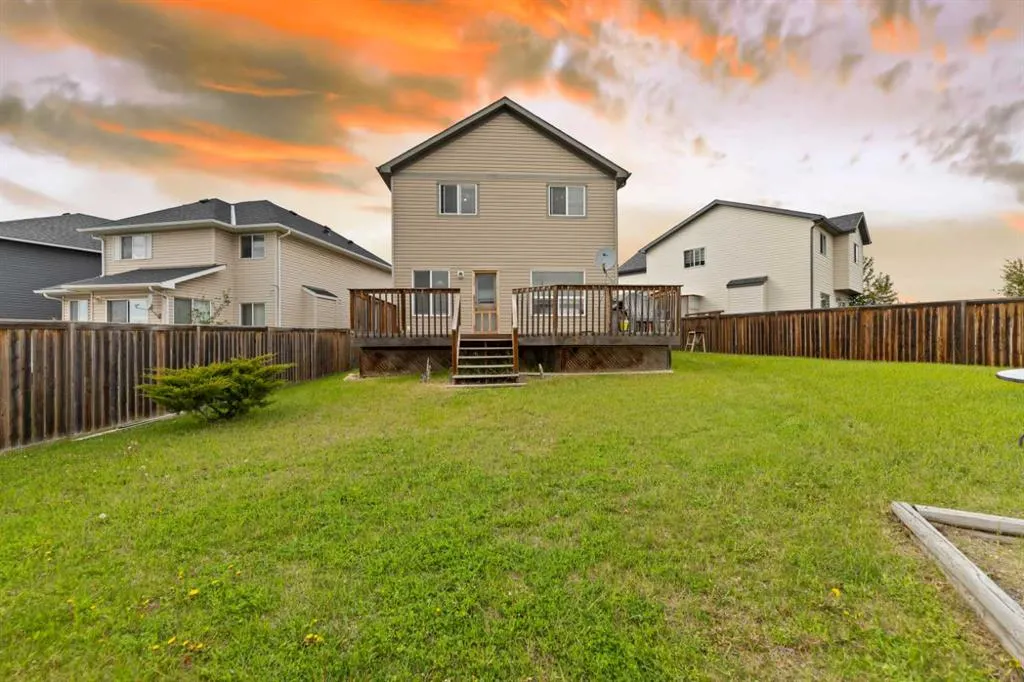 133 Saddlefield Place NE