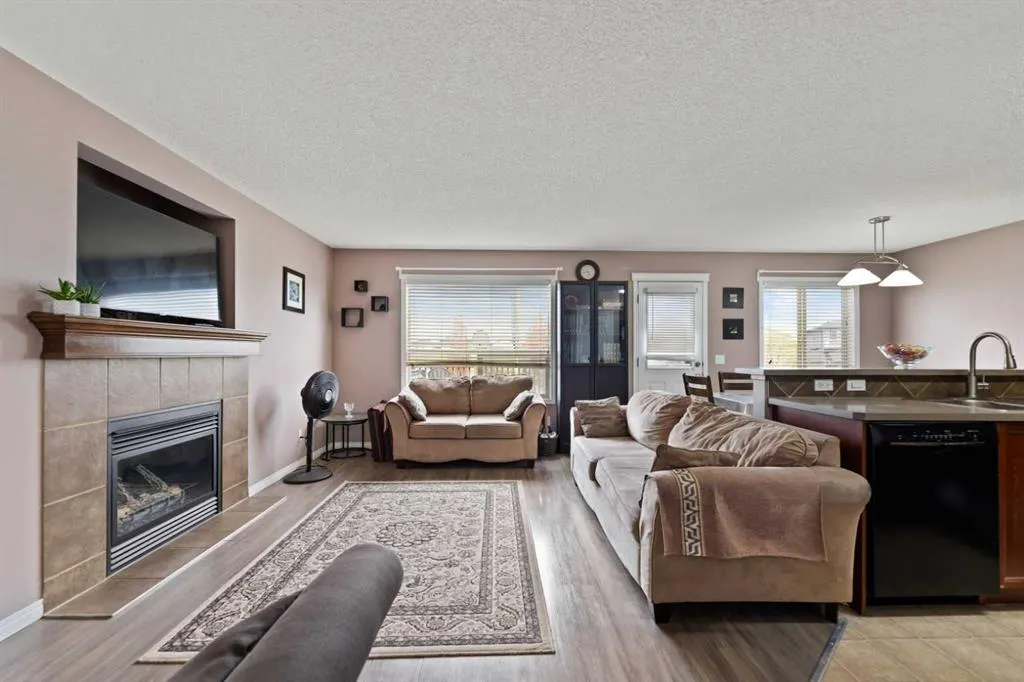 133 Saddlefield Place NE