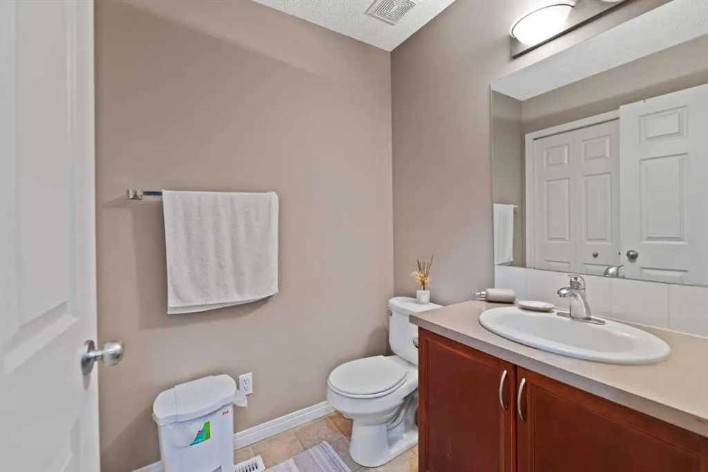 133 Saddlefield Place NE