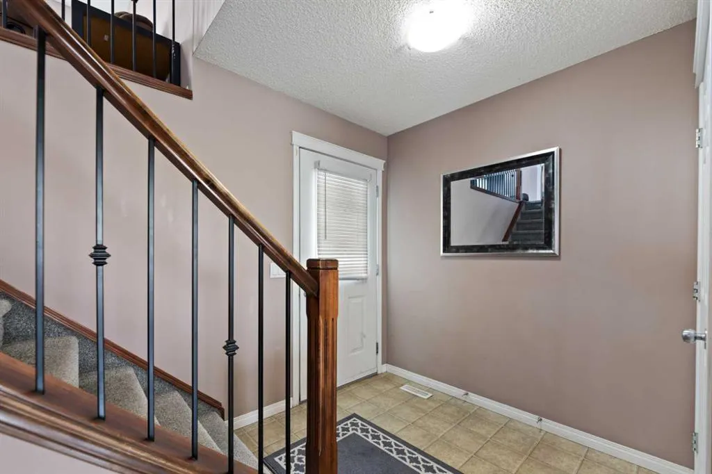 133 Saddlefield Place NE