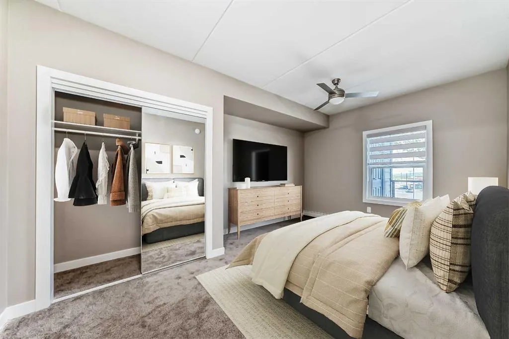 404 1 Avenue SE, #206