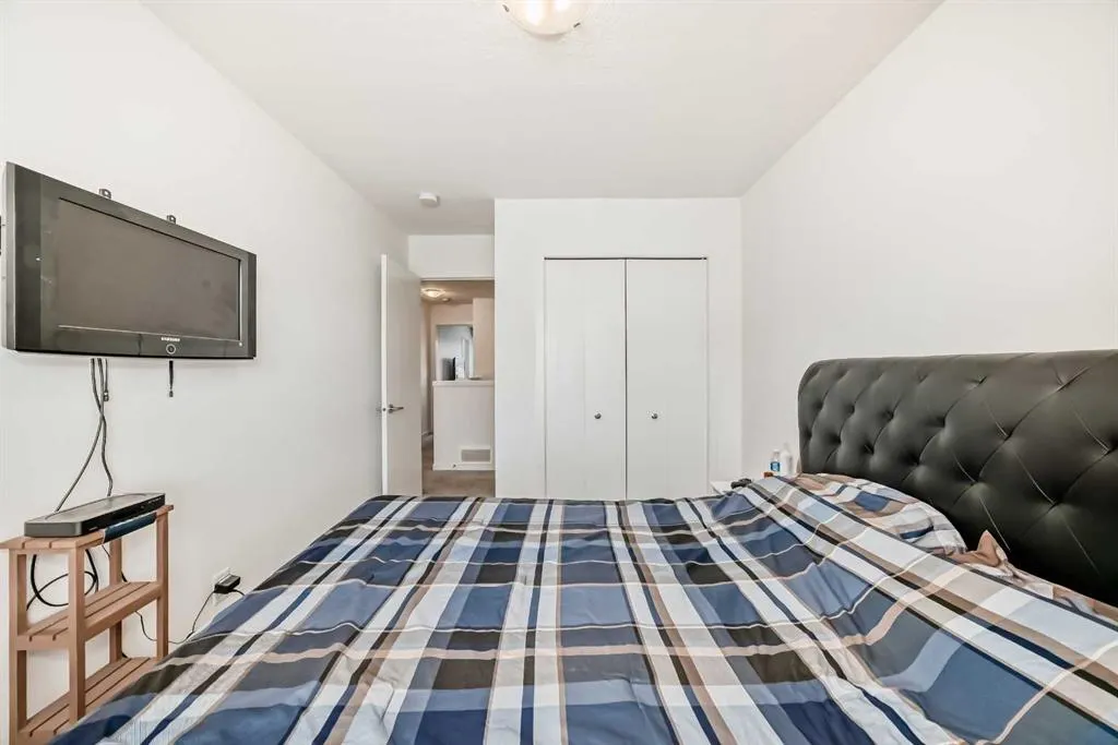 614 Copperstone Manor SE