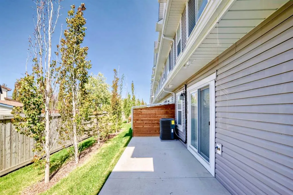614 Copperstone Manor SE