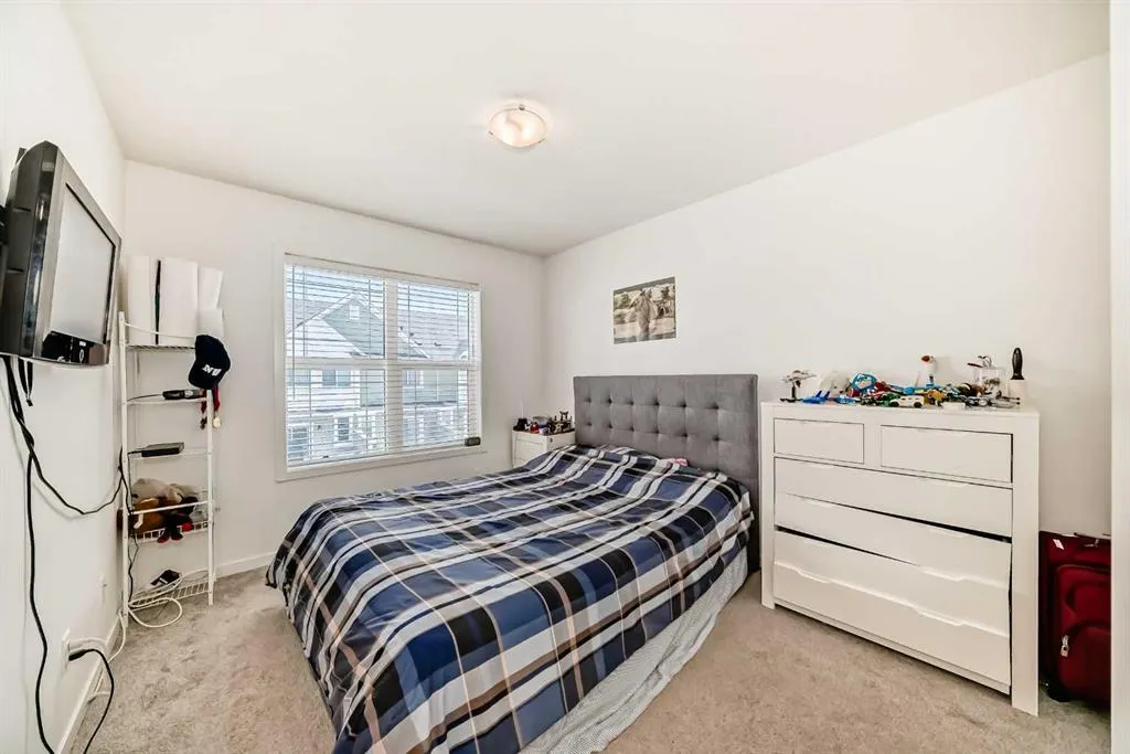 614 Copperstone Manor SE