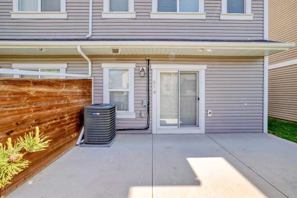 614 Copperstone Manor SE
