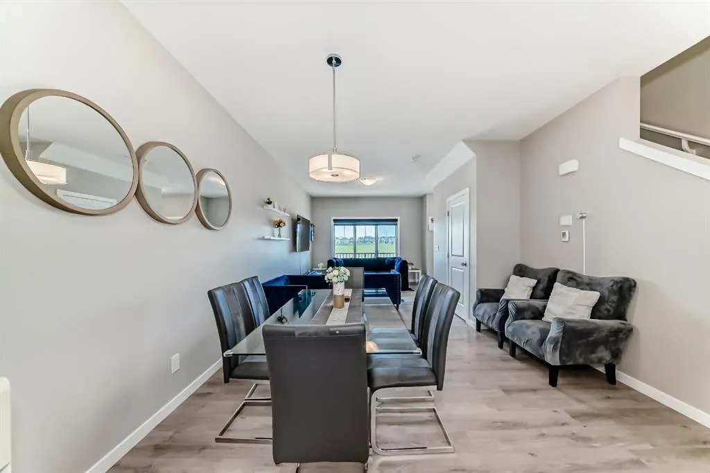 50 cornerbrook Manor NE