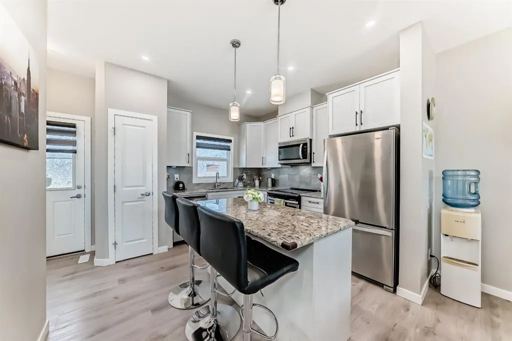 50 cornerbrook Manor NE