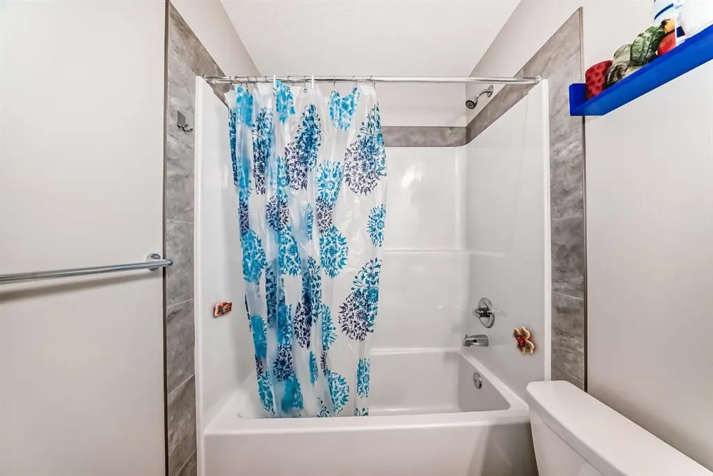 50 cornerbrook Manor NE