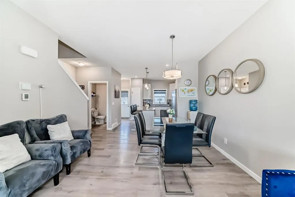50 cornerbrook Manor NE