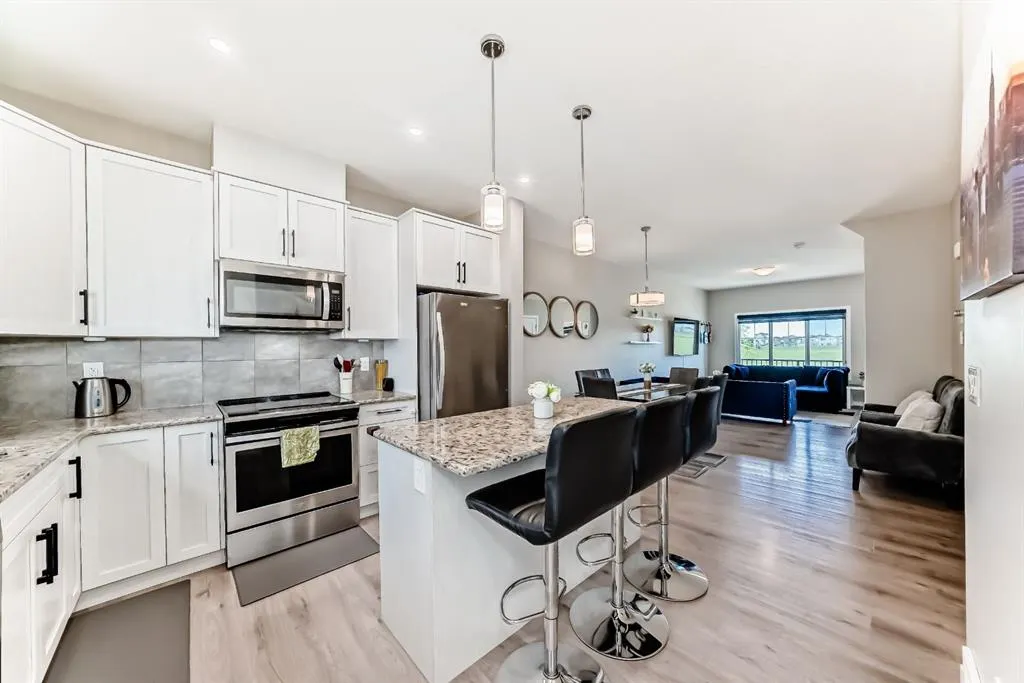 50 cornerbrook Manor NE