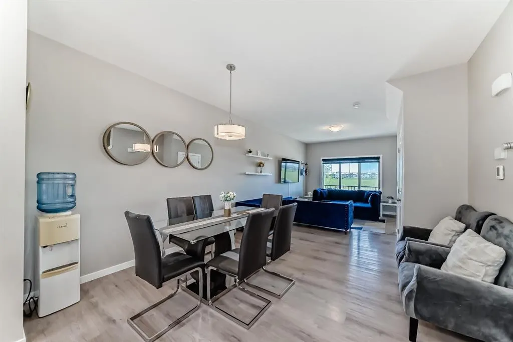50 cornerbrook Manor NE