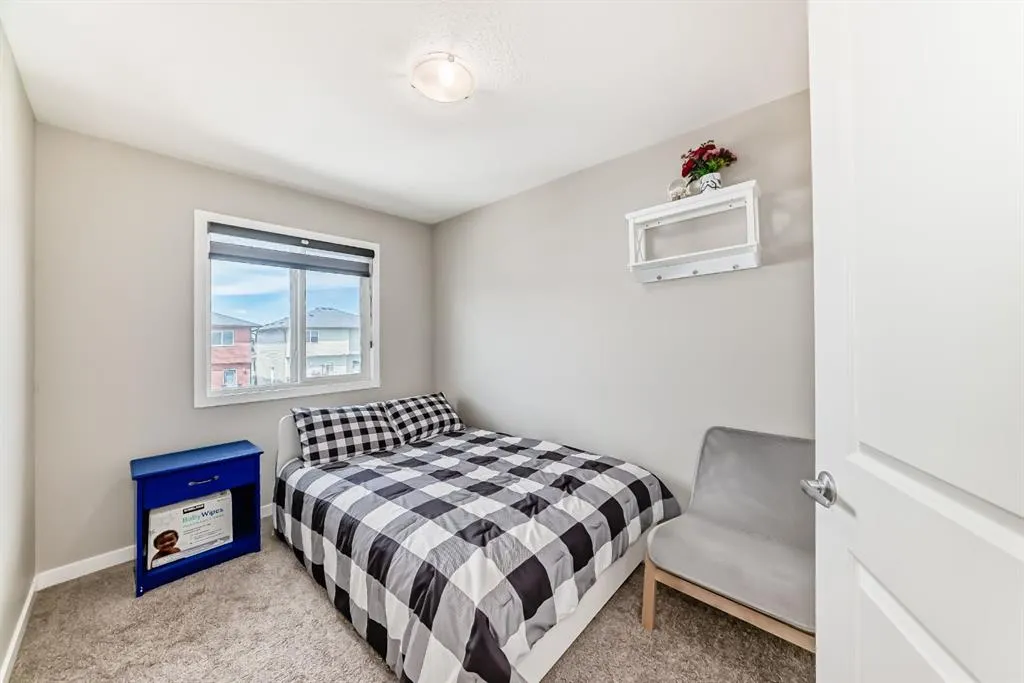 50 cornerbrook Manor NE