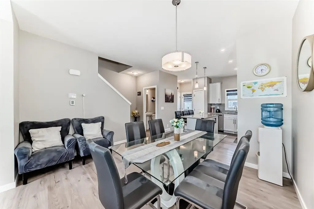 50 cornerbrook Manor NE