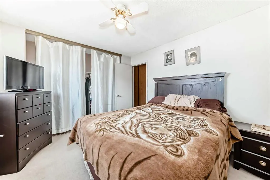 27 Martinview Crescent NE